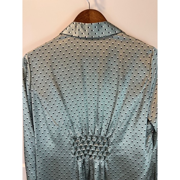 Elie Tahari Silk Button Up Blouse Ruched back waist Size L Sage Geometric Print - Picture 8 of 9